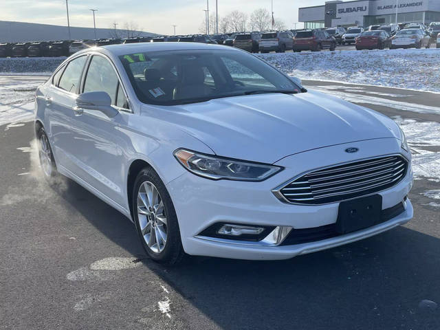 2017 Ford Fusion SE FWD photo