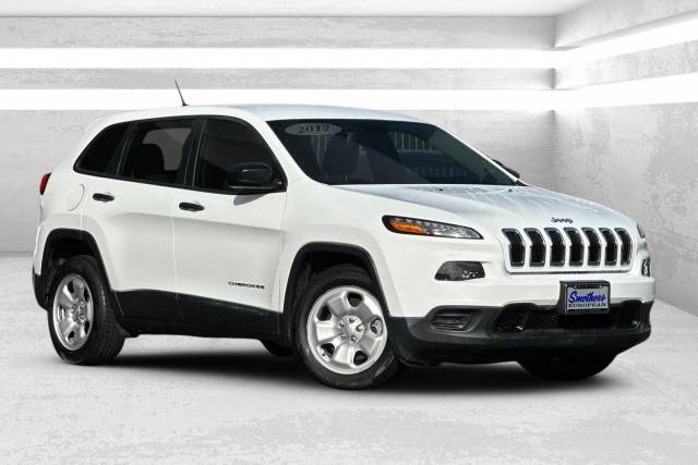 2017 Jeep Cherokee Sport FWD photo