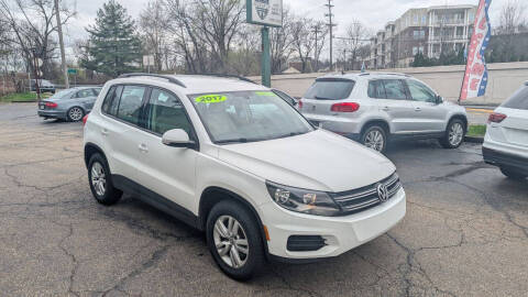 2017 Volkswagen Tiguan S AWD photo