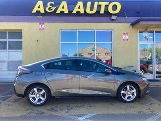 2016 Chevrolet Volt LT FWD photo