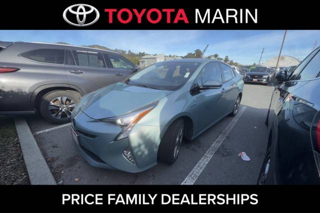 2016 Toyota Prius Three Touring FWD photo