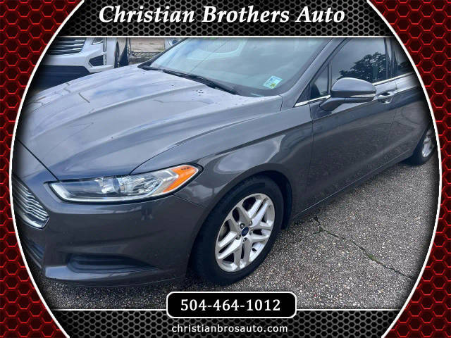 2015 Ford Fusion SE FWD photo