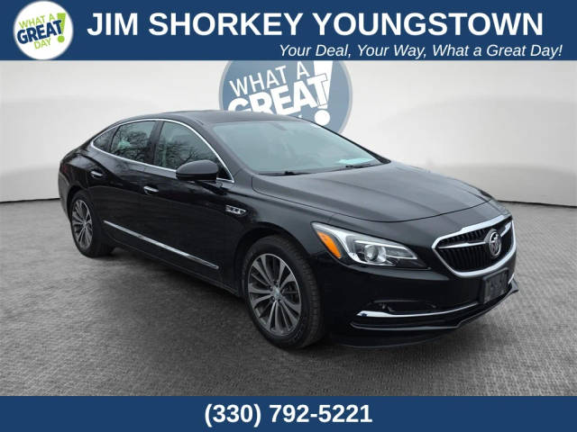 2017 Buick LaCrosse Essence FWD photo