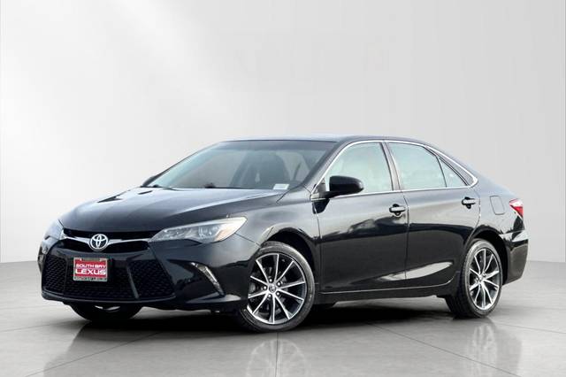 2017 Toyota Camry XSE V6 FWD photo