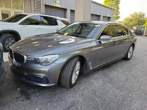 2016 BMW 7 Series 740i RWD photo