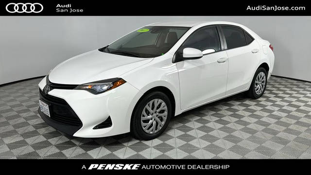 2017 Toyota Corolla LE FWD photo