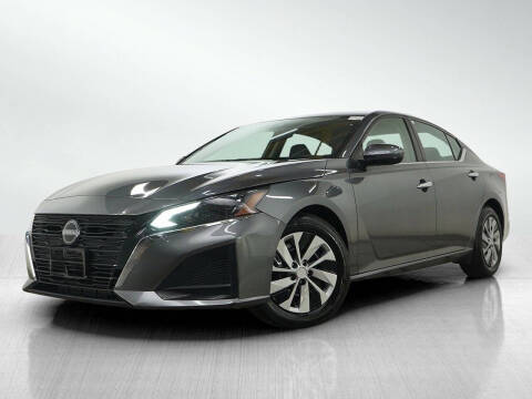 2017 Nissan Altima 2.5 SR FWD photo