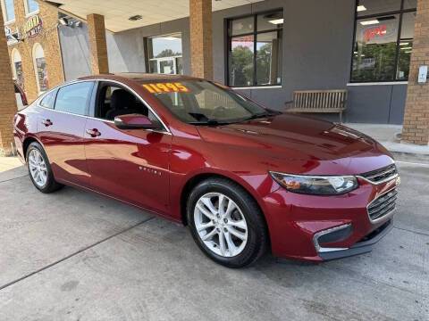 2017 Chevrolet Malibu LT FWD photo