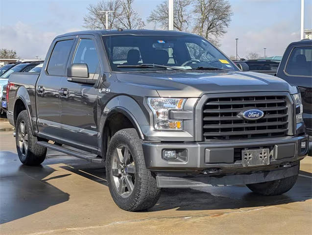 2017 Ford F-150 XLT 4WD photo