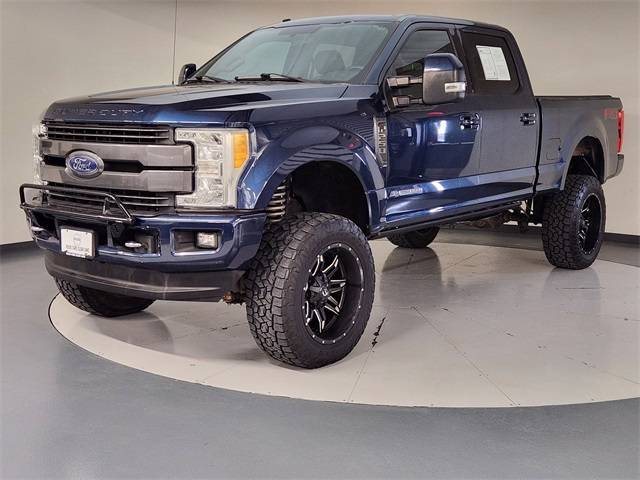 2017 Ford F-250 Super Duty Lariat 4WD photo