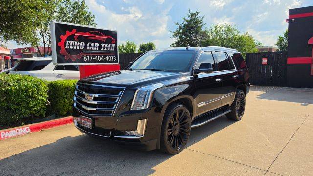 2015 Cadillac Escalade Luxury RWD photo