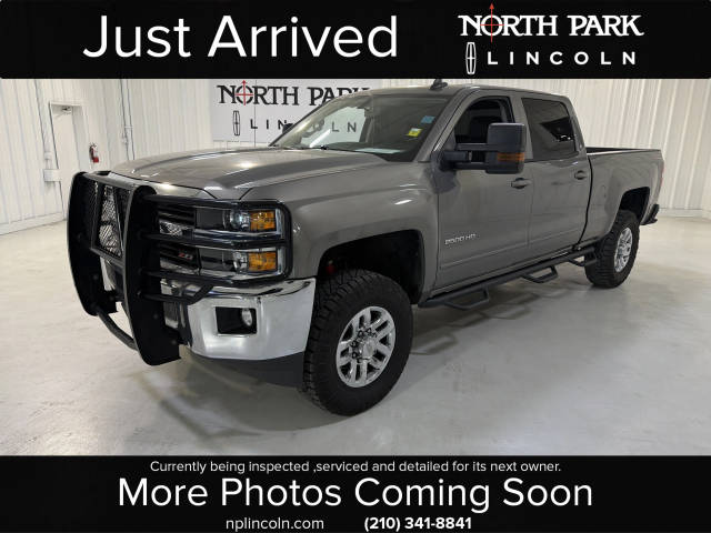 2017 Chevrolet Silverado 2500HD LT 4WD photo