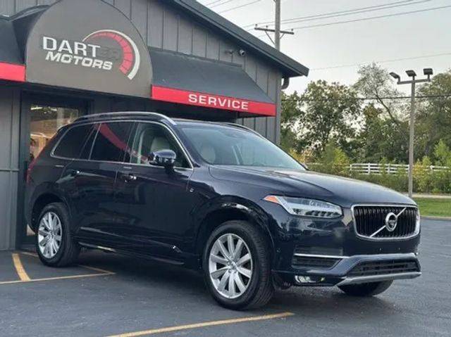 2017 Volvo XC90 Momentum AWD photo
