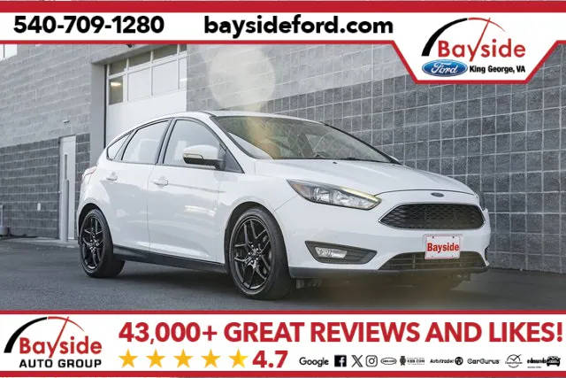 2016 Ford Focus SE FWD photo