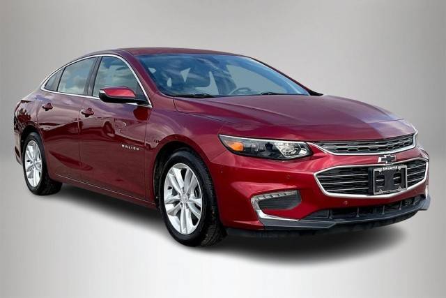 2017 Chevrolet Malibu LT FWD photo