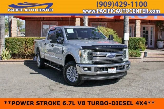 2017 Ford F-250 Super Duty XLT 4WD photo