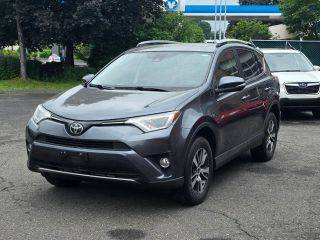 2017 Toyota RAV4 XLE AWD photo