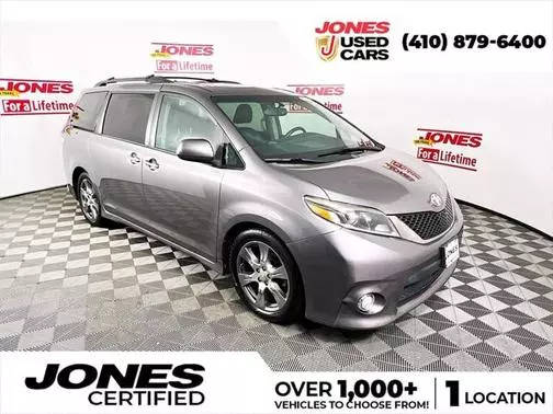 2017 Toyota Sienna SE Premium FWD photo