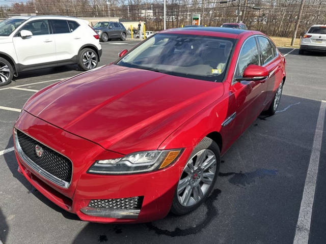2017 Jaguar XF 35t Premium AWD photo