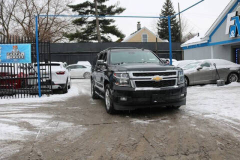 2017 Chevrolet Suburban LT 4WD photo