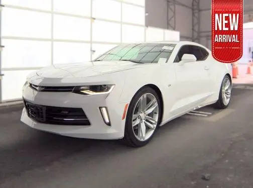 2017 Chevrolet Camaro 2LT RWD photo