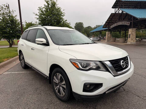2017 Nissan Pathfinder SL 4WD photo