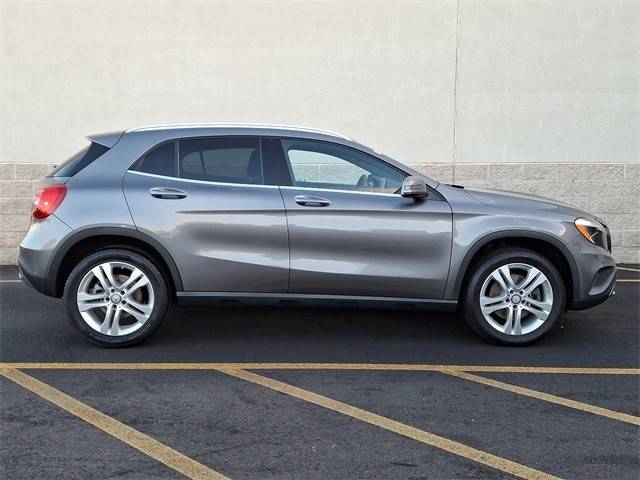 2017 Mercedes-Benz GLA-Class GLA 250 AWD photo