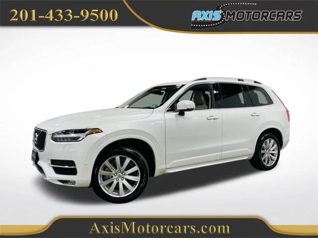 2017 Volvo XC90 Momentum AWD photo