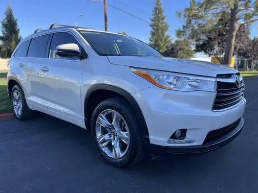 2016 Toyota Highlander Limited FWD photo