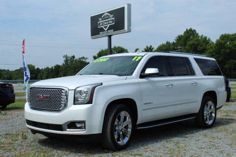 2017 GMC Yukon XL Denali 4WD photo