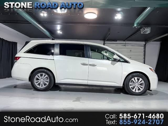 2016 Honda Odyssey SE FWD photo