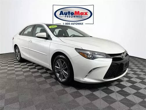 2017 Toyota Camry SE FWD photo