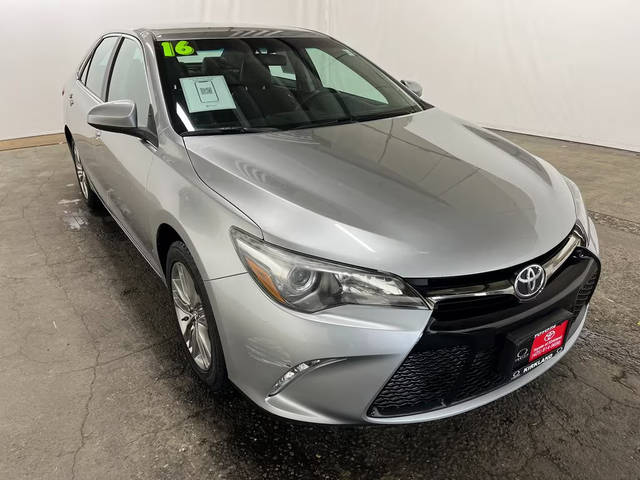 2016 Toyota Camry SE FWD photo