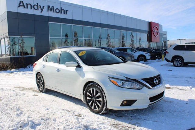 2017 Nissan Altima 2.5 SV FWD photo