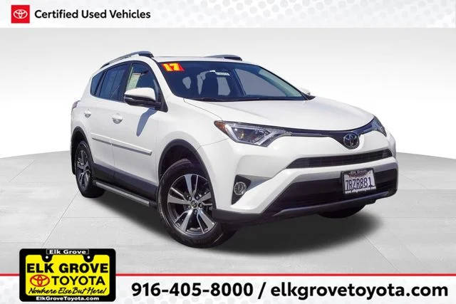 2017 Toyota RAV4 XLE AWD photo