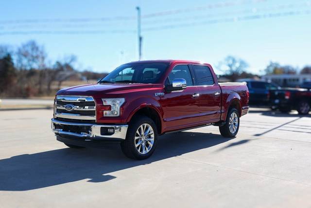 2017 Ford F-150 Lariat 4WD photo