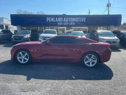 2017 Chevrolet Camaro 1LT RWD photo