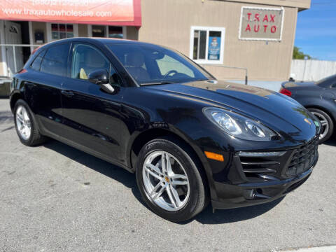 2017 Porsche Macan AWD photo