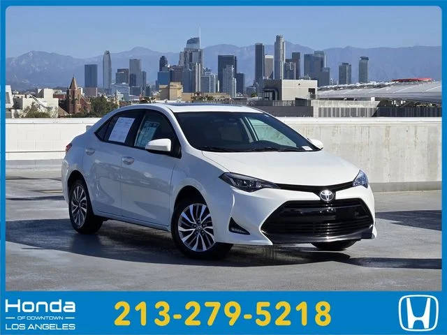 2017 Toyota Corolla XLE FWD photo