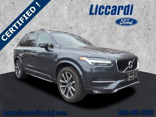 2017 Volvo XC90 Momentum AWD photo