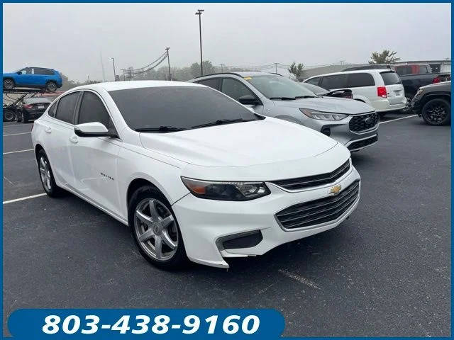 2017 Chevrolet Malibu LT FWD photo
