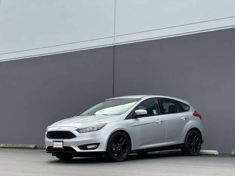 2016 Ford Focus SE FWD photo