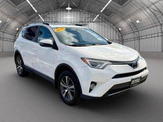 2017 Toyota RAV4 XLE AWD photo