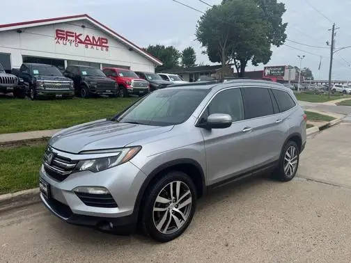 2017 Honda Pilot Touring AWD photo