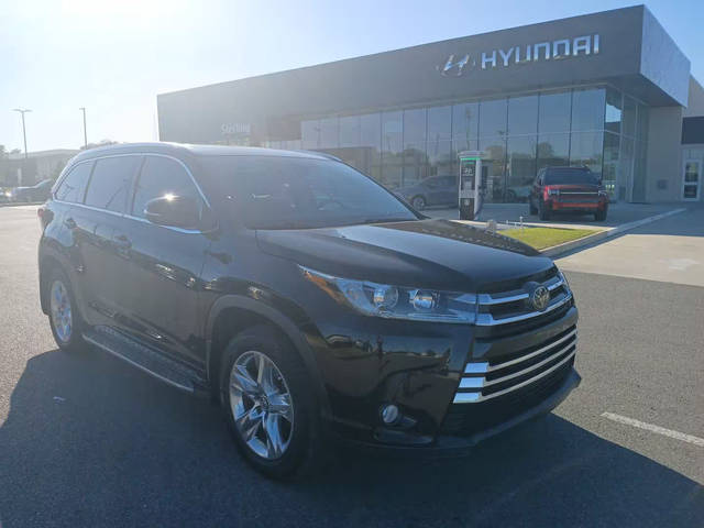 2017 Toyota Highlander Limited FWD photo