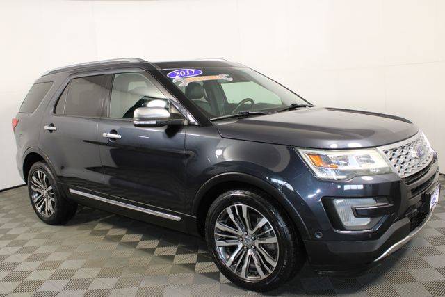 2017 Ford Explorer Platinum 4WD photo