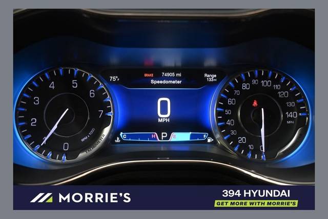 2015 Chrysler 200 C AWD photo