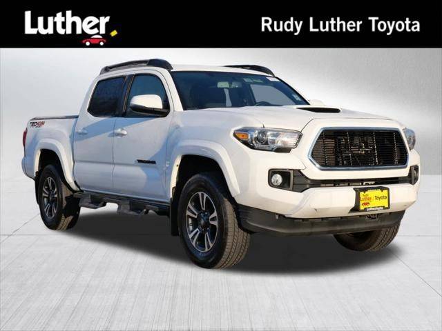 2017 Toyota Tacoma TRD Sport 4WD photo