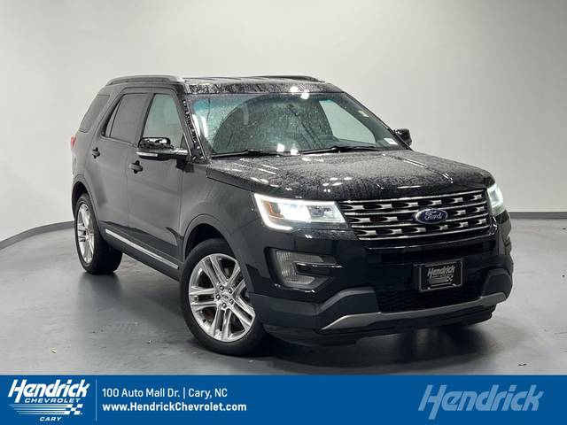 2017 Ford Explorer XLT FWD photo