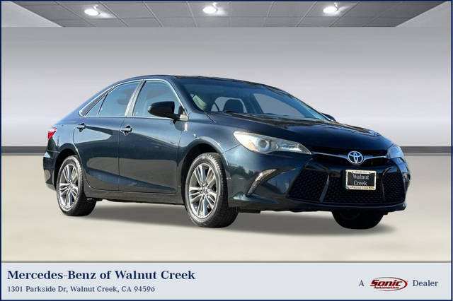 2017 Toyota Camry SE FWD photo